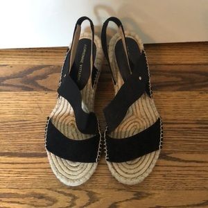 NWOT Adrienne Vittadini Black Wedges